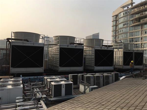 冷卻塔開機(jī)時(shí)需要做哪幾項(xiàng)準(zhǔn)備工作,冷卻塔開機(jī)注意